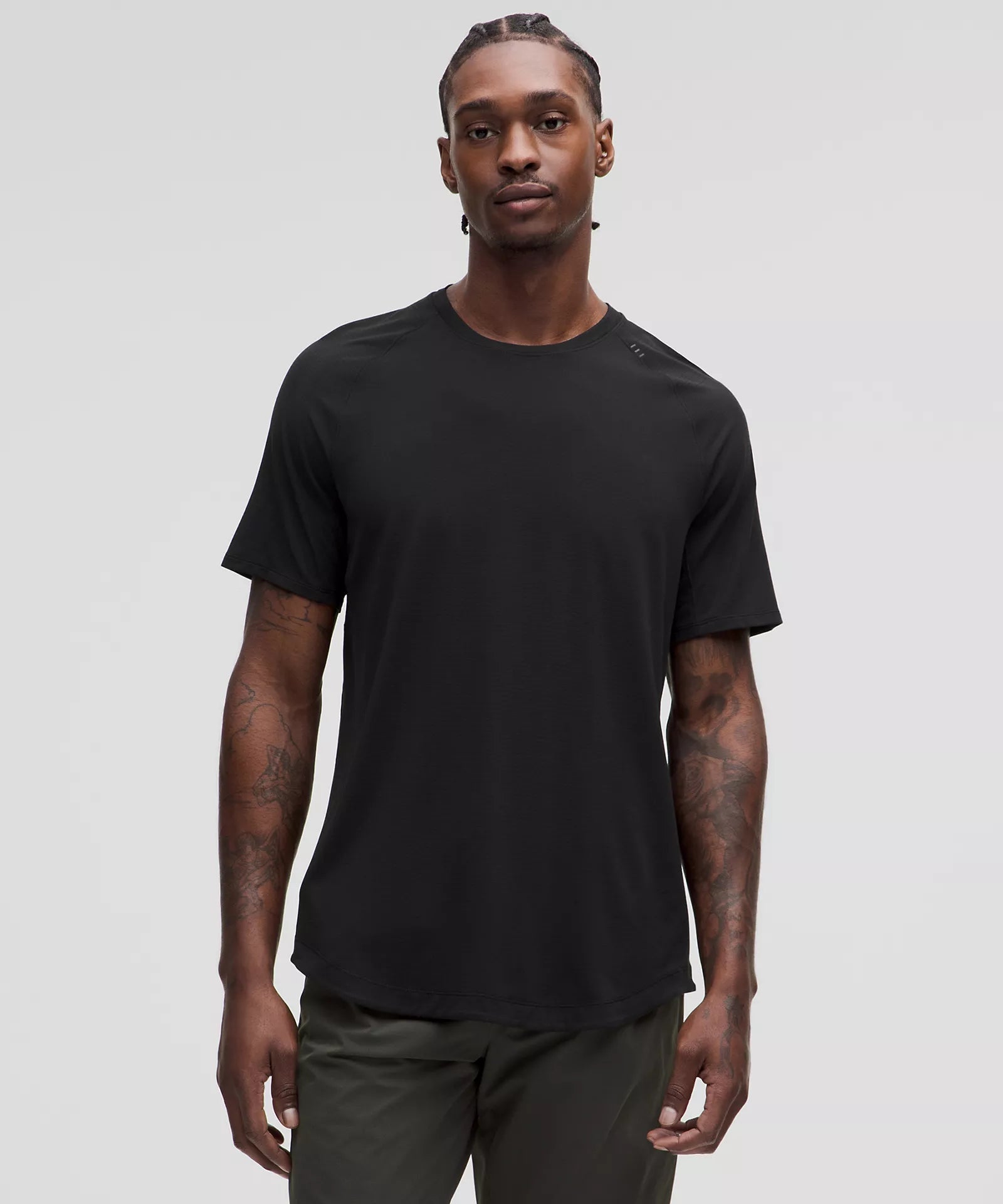 Men's Lululemon License to Train Short-Sleeve Shirt - Image 2