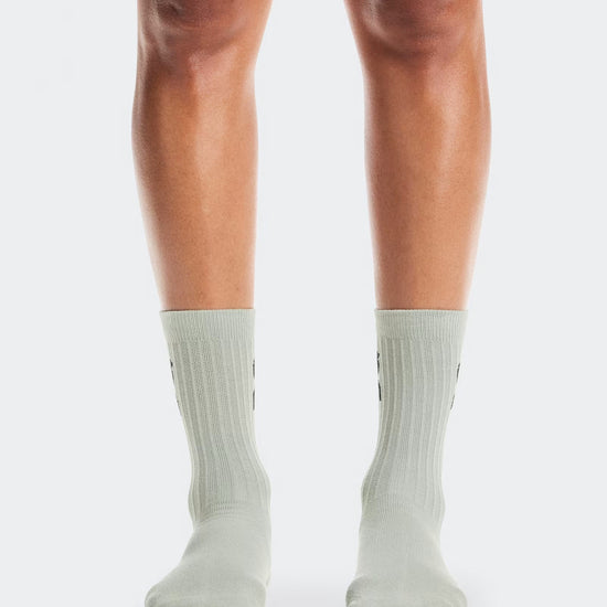 On Logo Sock High 3P - Image 10