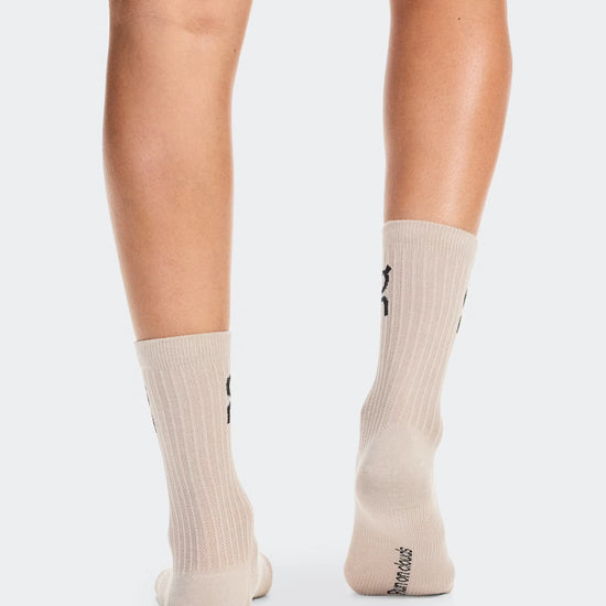 On Logo Sock High 3P - Image 11