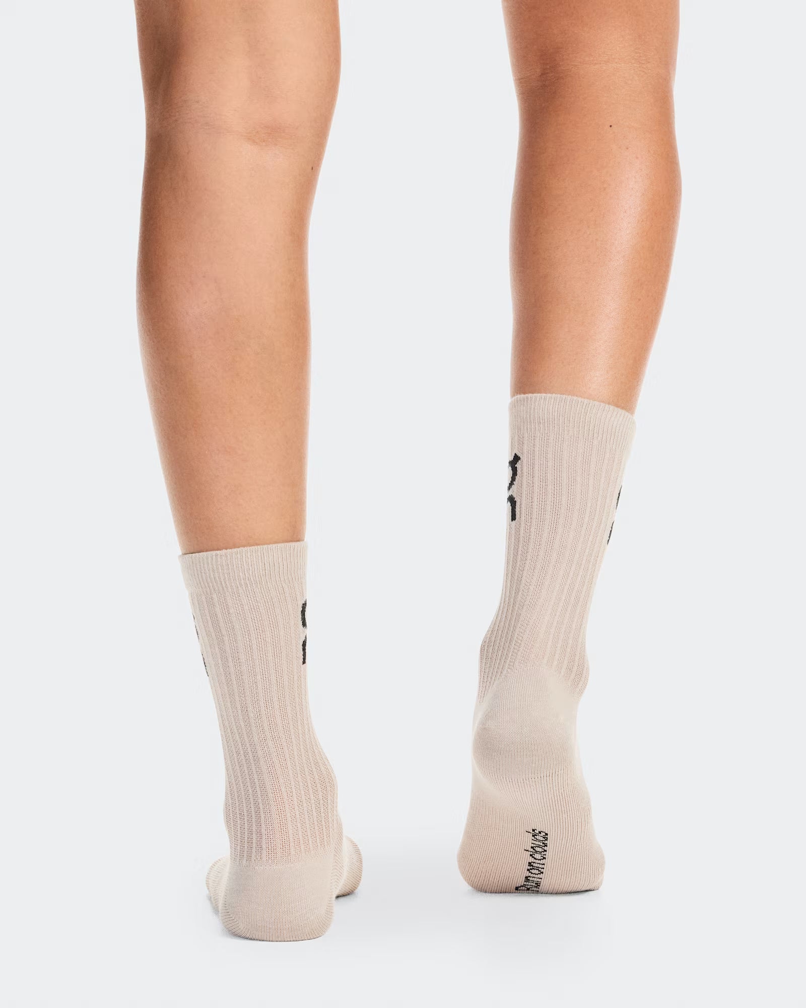 On Logo Sock High 3P - Image 11