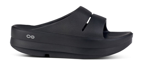 Oofos Women's OOmega OOahh Sandal - Image 1