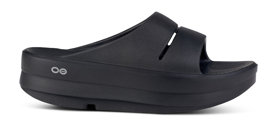 Oofos Women's OOmega OOahh Sandal - Image 1