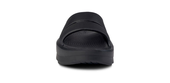 Oofos Women's OOmega OOahh Sandal - Image 5