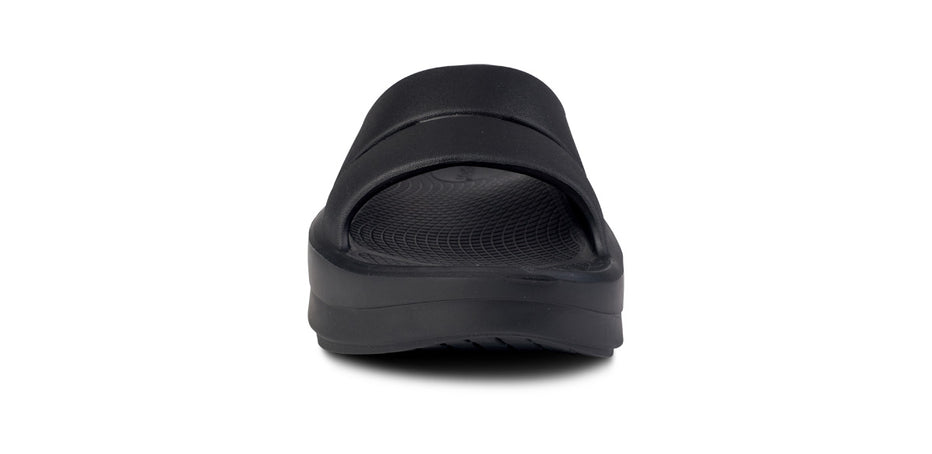 Oofos Women's OOmega OOahh Sandal - Image 5