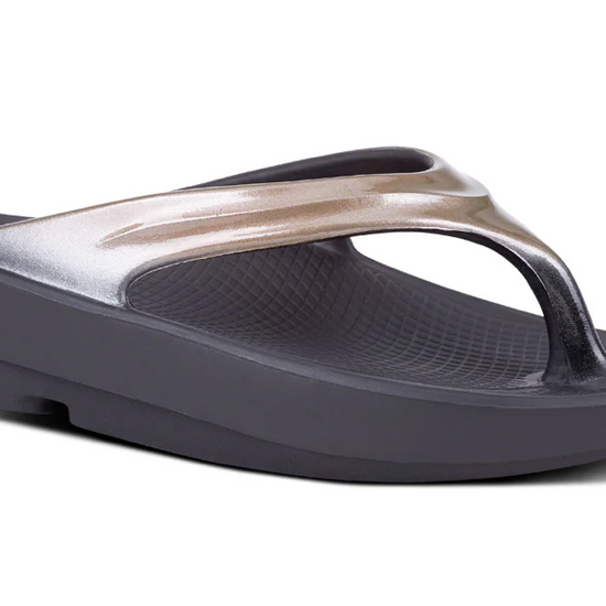Oofos Women's OOmega OOlala Luxe Sandal - Image 3