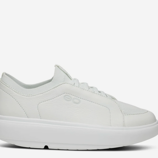 Women's Oofos OOmg+ Club Shoes - Image 2