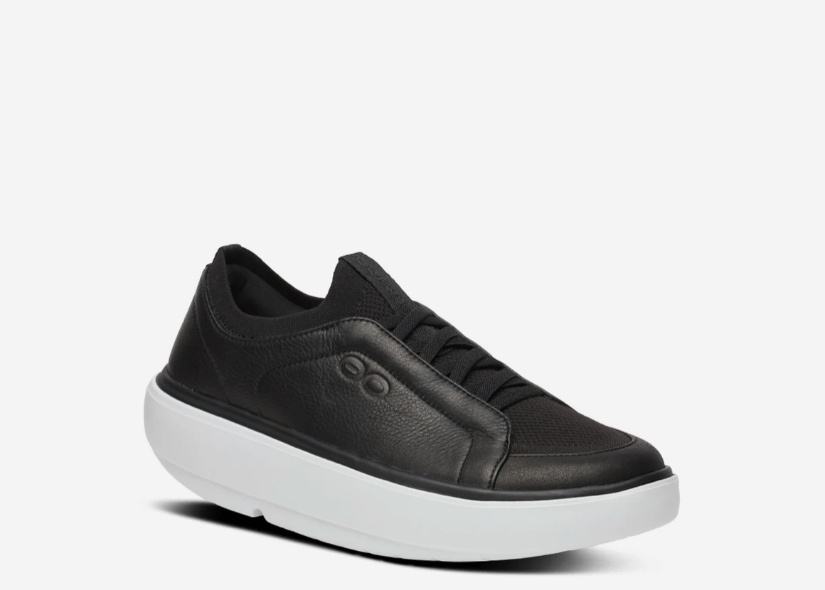 Women's Oofos OOmg+ Club Shoes - Image 3