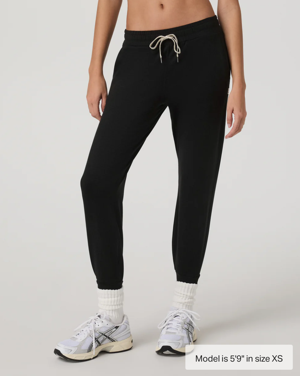 Women's Vuori Performance Jogger - Image 5